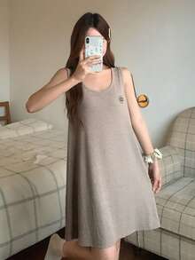DAZY Women's Geometric Print Round Neck Casual Sleeveless Nightgown - Khaki - View 5