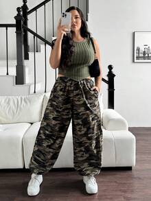 SHEIN Essnce 大码女式时尚清凉罗纹针织背心和迷彩裤套装 大码女式夏季服装乡村演唱会服装新款时尚休闲街头运动绿色两件套 - 軍綠色 - 查看 6