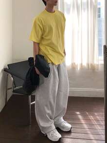 DAZY Men's Summer Solid Yellow Versatile Round Neck Short Sleeve T-Shirt - Yellow - View 3