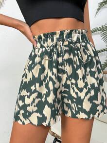 SHEIN VCAY 女款全身印花休閒百搭日常外出短褲 - 綠色 - 查看 3