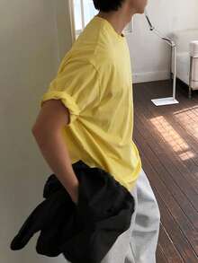 DAZY Men's Summer Solid Yellow Versatile Round Neck Short Sleeve T-Shirt - Yellow - View 4