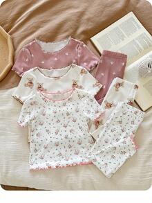 SHEIN 女婴圆领荷叶边短袖上衣和裤子睡衣套装 - 彩色 - 查看 3
