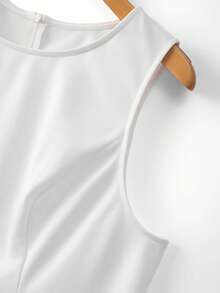 GlowEve CURVE Plus Size Round Neck Sleeveless A-Line Ruffle Patchwork Women's Dress - White - View 3