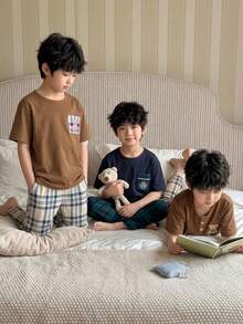 夏秋季小男孩兩件套，簡約休閒灰色圓領短袖上衣搭配藍色格紋長褲，居家服 - 棕色 - 查看 7