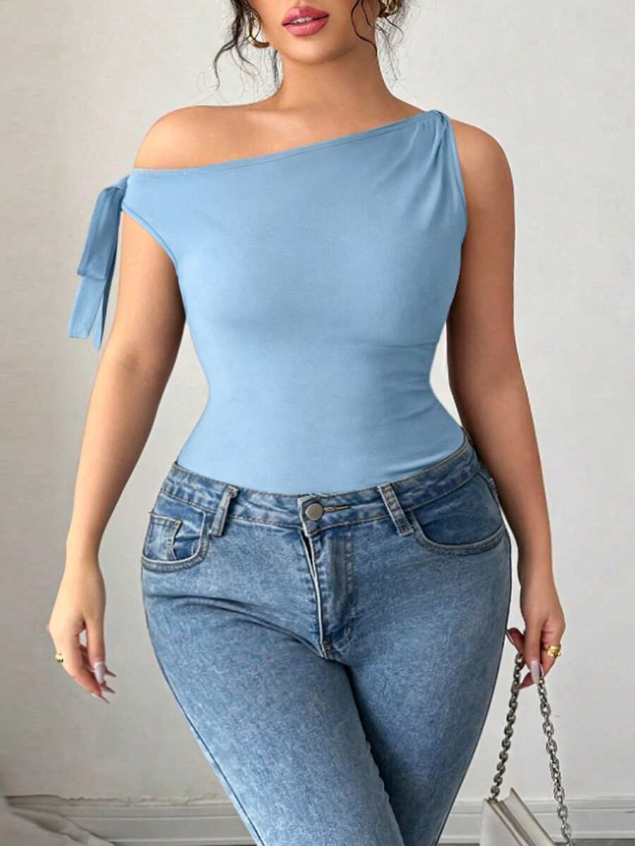 SHEIN LUNE Plus Size Women Solid Color Twist Front Slim Fit T-Shirt - Blue - View 1