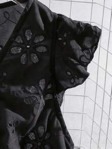 GlowEve 女款刺繡面料鏤空度假襯衫 - 黑色 - 查看 4