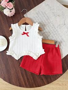 SHEIN 2件組 幼兒女寶寶可愛時尚紅色蝴蝶結羅紋上衣吊帶背心套裝，柔軟薄款，適合日曬玩耍、海灘夏季，迷你趣味禮物，淺褐色 - 紅色 - 查看 1
