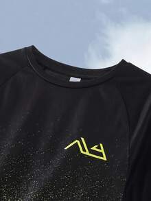 SHEIN 青少年男孩拼接對比色圖案T恤與短褲2件套 - 彩色 - View 6