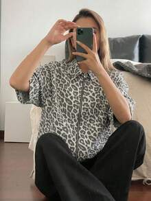Livesso 女士豹纹宽松休闲牛仔外套，短袖 - 棕色 - 查看 5