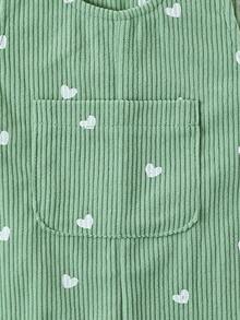 SHEIN 女嬰幼兒 0-3 歲 春/秋 心形印花 綠色燈芯絨吊帶褲套裝 胸前口袋 休閒可愛 拍照穿搭 - 綠色 - 查看 7
