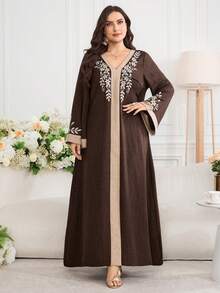 Al Najma Vestido Árabe Casual de Fiesta con Cuello en V y Patrón de Bordado Floral para Mujeres Talla Grande - Café integral - Ver 5