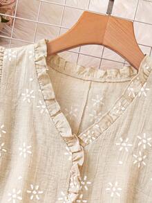 EMERY ROSE Blusa de talla grande con cuello en V, sin mangas, con volantes y bordado falso - Albaricoque - Ver 5