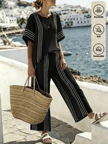 SHEIN Holidaya 女款春夏經典條紋印花圓領度假休閒兩件套，夏季短袖褲裝兩件套，百搭春夏兩件套，夏季穿搭套裝，休閒度假穿著，女款度假服飾，女款假期穿搭，夏季假期套裝，定位條紋印花套裝，度假風兩件套，亞麻感外搭罩衫，女款長版泳裝罩衫，女款度假穿搭，海灘度假罩衫 - 黑色 - 查看 5