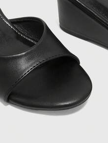 CUCCOO BIZCHIC Women's Simple Casual Fashion Vacation Solid Color Wedge Sandals - Black - View 9