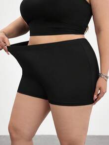 SHEIN CURVE+ Plus Size Women's Solid Color Casual Versatile Daily Wear Skinny Shorts, Spring/Summer - Black - View 4