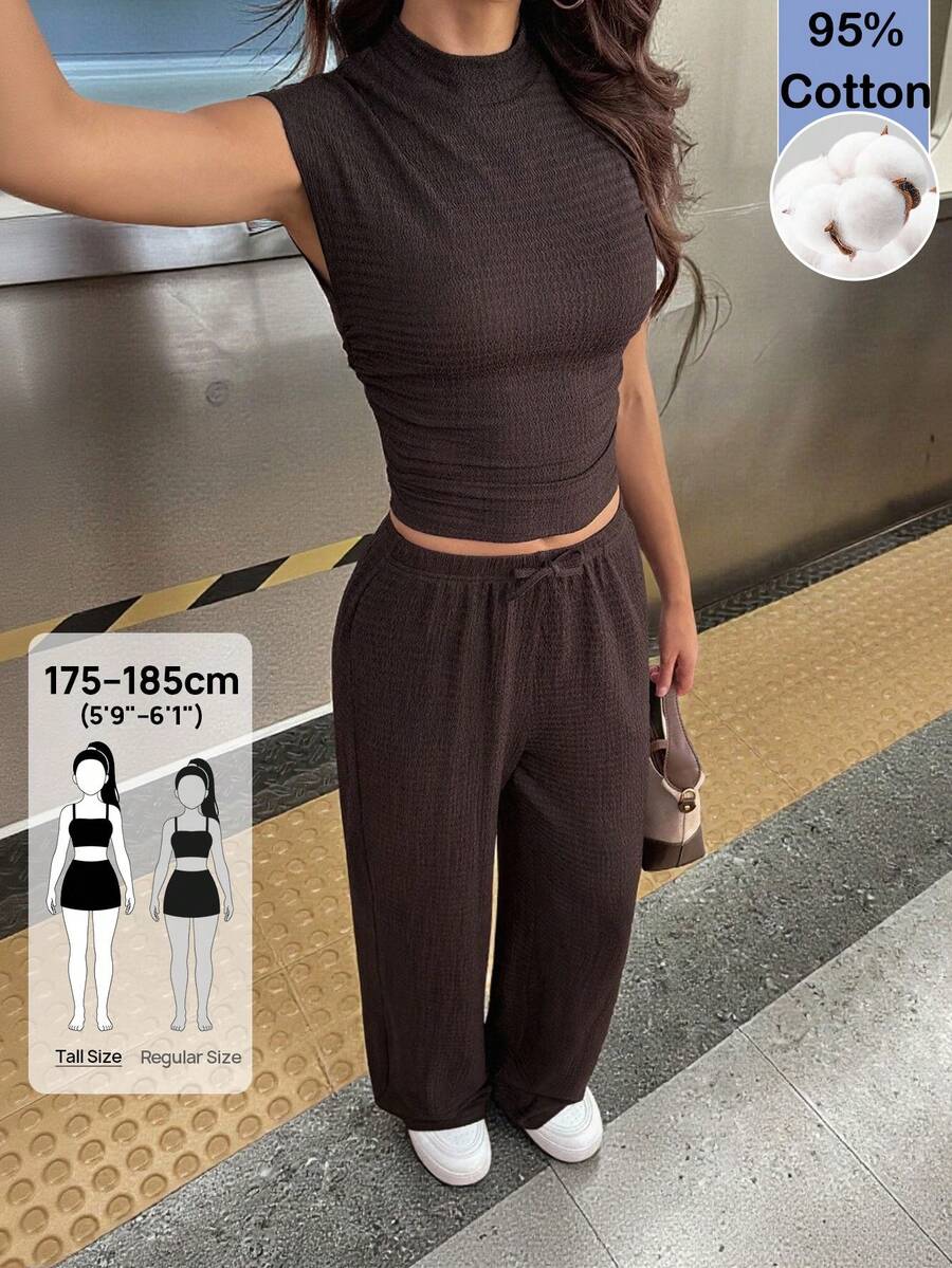 SHEIN Tall 2件組女款夏季素色立領百褶上衣與長褲套裝，休閒女裝運動服女款夏季服飾女款夏季休閒套裝棕色兩件組女款兩件組長褲套裝女款休閒兩件組舒適兩件組棕色長褲套裝女款棕色長褲兩件組 - 棕色 - 查看 1