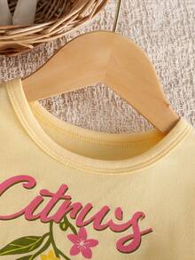 SHEIN Playful Pals 女嬰字母檸檬印花圓領短袖T恤與格紋長褲套裝 - 黃色 - 查看 7