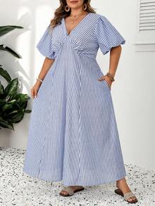 SHEIN CURVE+ Plus Size Women's Puff Sleeve V-Neck Loose Striped Dress - Blue - View 4