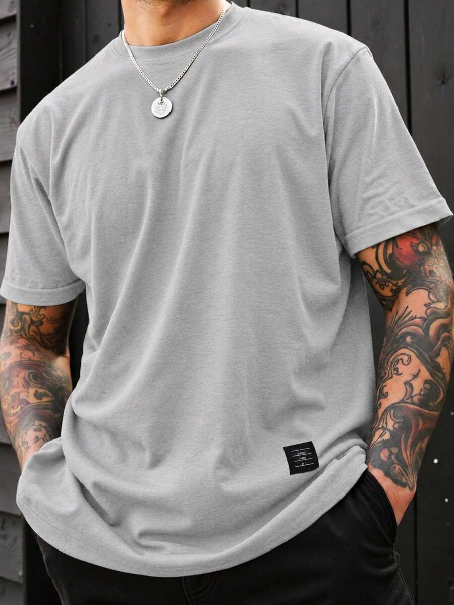 Manfinity Homme Áo thun nam cổ tròn tay ngắn in chữ rộng rãi thoải mái - Màu Xám nhạt - Xem 1