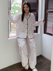 Dazy Plus 两件套加大码女士休闲碎花宽松睡衣套装，包括翻领衬衫和裤子 - 白色 - 查看 3