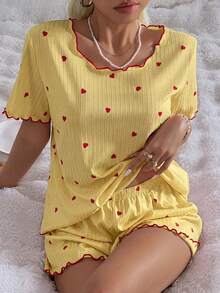 CottageSlumber Conjunto de pijama de mujer con camiseta de manga corta y pantalones cortos, ajuste holgado, punto acanalado, costura densa, estampado de corazones pequeños rojos - Amarillo - Ver 7