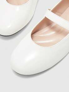 CUCCOO BIZCHIC Women's Shoes, Vacation Leisure Commuting, Comfortable Soft Sole Glossy Solid Color Round Toe Y Slip-On And Two Flat Shoes - White - View 7