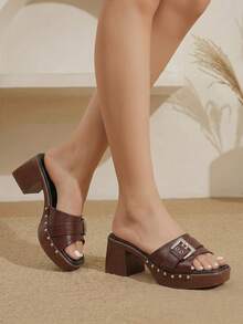 Styleloop Sandal nữ mũi vuông, khóa hạt tròn màu vàng, trang trí vải PU, thời trang, đơn giản và thoải mái, món đồ không thể thiếu cho du lịch mùa hè - màu nâu - Xem 9