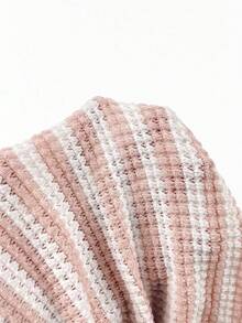 SHEIN Little Byeori 两件套女童条纹针织圆领T恤和短裤套装 - 彩色 - 查看 5