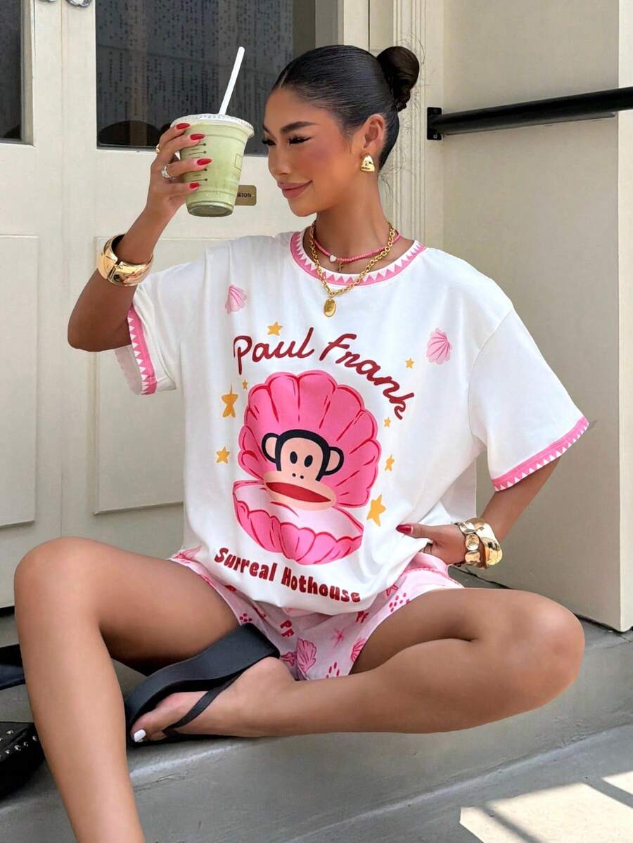 Muchica Paul Frank X SHEIN 女款夏季度假貝殼飾邊撞色貝殼字母印花圓領短袖T恤與條紋短褲套裝,適用於度假、畢業季、開學季、音樂節、夜店、海灘、電音派對、夏威夷及各種場合 - 彩色 - 查看 1
