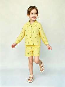 SHEIN Casuvi Kids 2件組少女拼接對比色不對稱領長袖條紋後背蝴蝶結裝飾上衣與拼接條紋長褲，學院休閒風，適合四季穿著 - 黃色 - 查看 2