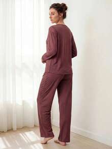 Liftille Minimalist Comfortable Collarless Soft Women Lounge Set Sleep Wear Women Loose V Neck Lounge Wear, Winter Clothes - Redwood - View 2
