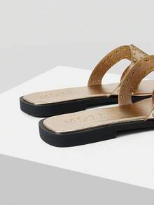 MOTF WOMEN'S SUMMER FASHION STREET CASUAL COMMUTE RIVET DECOR OPEN TOE FLAT SANDALS SPRING SHOES - Champagne - View 7