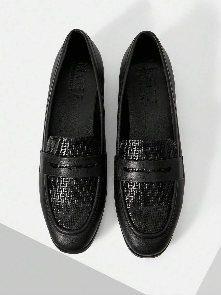 MOTF PREMIUM LADIES COMFORTABLE CASUAL VERSATILE FLATS - Textured black - View 1
