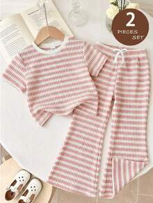 SHEIN Little Byeori 两件套女童条纹针织圆领T恤和短裤套装 - 彩色 - 查看 1