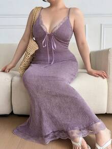Dazy Plus 2pcs/Set Women's Plus Size Spring/Summer Outfit, Contrast Lace Neckline Bow Decor Fitted Camisole Top & Elegant Purple Wrap Skirt Vacation - Lilac Purple - View 6