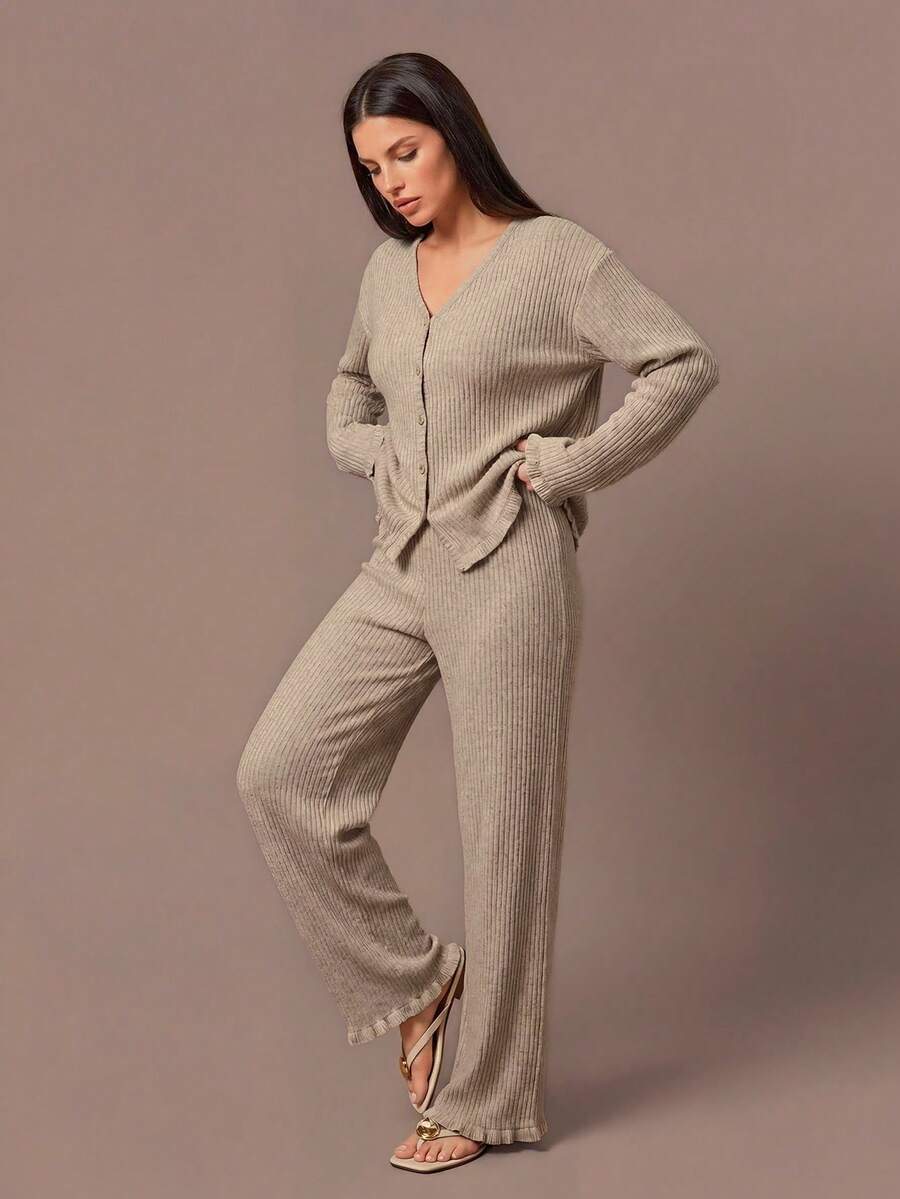 SHEIN 柔软罗纹针织荷叶边前襟纽扣装饰浪漫优雅家居服睡衣套装 - 杏色 - 查看 1