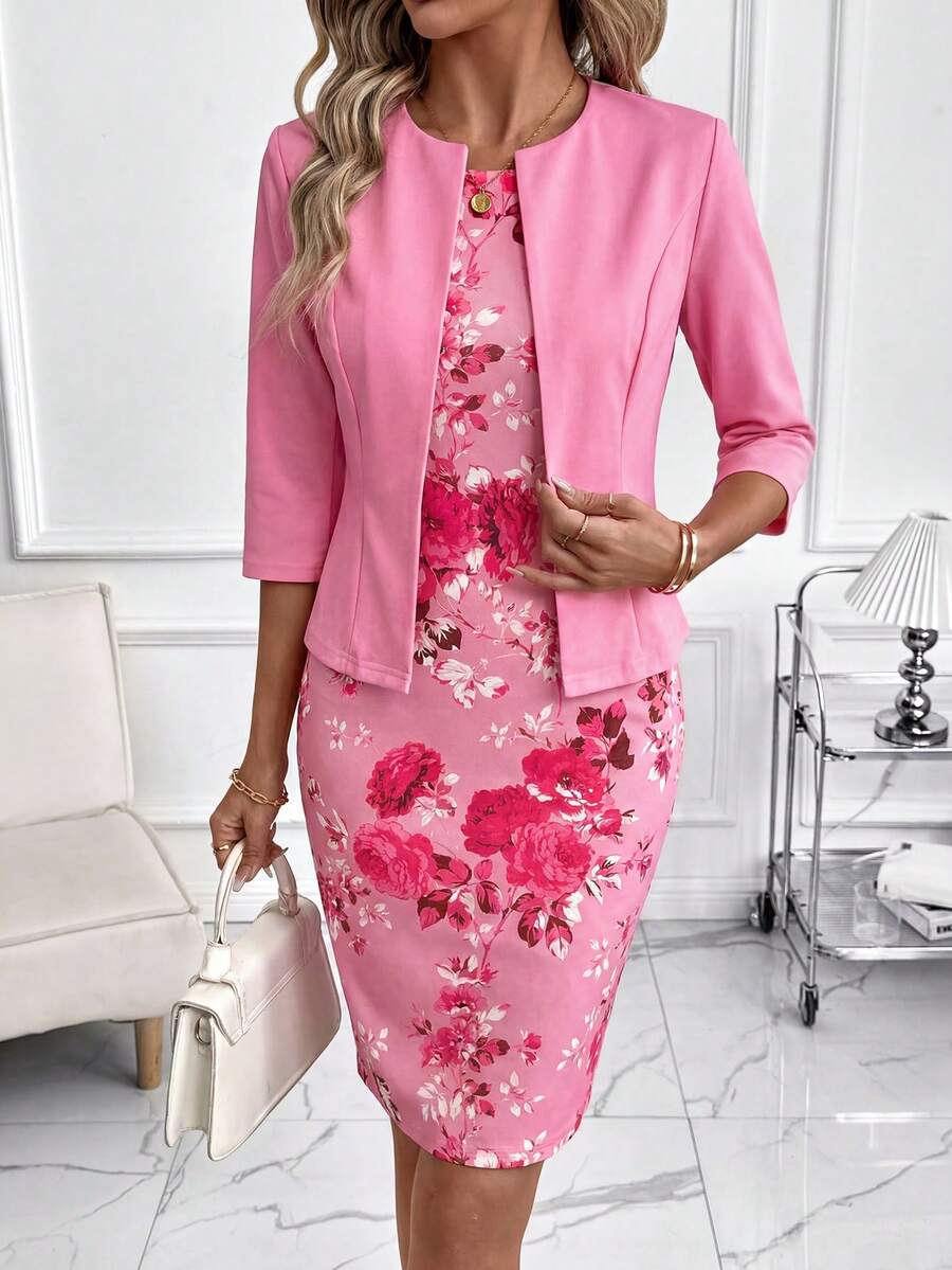 SHEIN Clasi Conjunto de 2 piezas para mujer con vestido ajustado de estampado floral elegante y cárdigan de punto de manga media en color rosa, adecuado para citas, ir al trabajo y uso diario - Rosa Fucsia - Ver 1