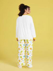 LOONEY TUNES X SHEIN 加大码宽松拼色黄色和白色 Tweety 印花长袖上衣和裤子睡衣套装，适合秋冬季穿着， - 白色 - 查看 2