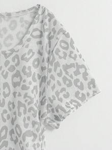 Tween女孩夏季時尚豹紋T恤套裝：修身短版短袖上衣搭配高腰百褶裙褲，美式復古風2件套，返校季 - 彩色 - 查看 5
