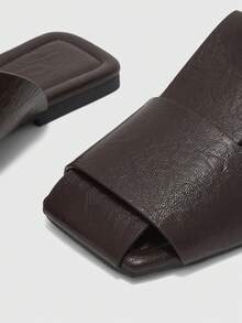 CUCCOO BIZCHIC Simple And Versatile Temperament Comfortable Fashion Generous Commuter Vacation Beach Flat Sandals Summer - Coffee Brown - View 9