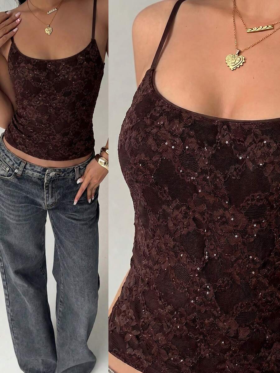 Aloruh 女款新款日常街頭風辣妹蕾絲亮片拼接性感細肩帶背心上衣 - 咖啡棕 - 查看 1
