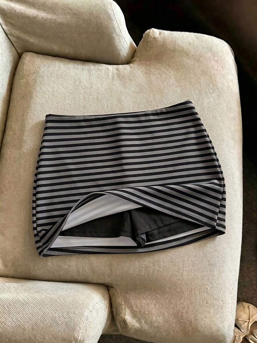 SHEIN Franclia 女士休闲迷你短裙短裤,适合夏季日常穿着 - 彩色 - 查看 1