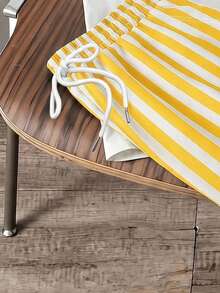 Manfinity Joysei Men's Round Neck Short Sleeve T-Shirt And Striped Shorts Set - Yellow - View 4