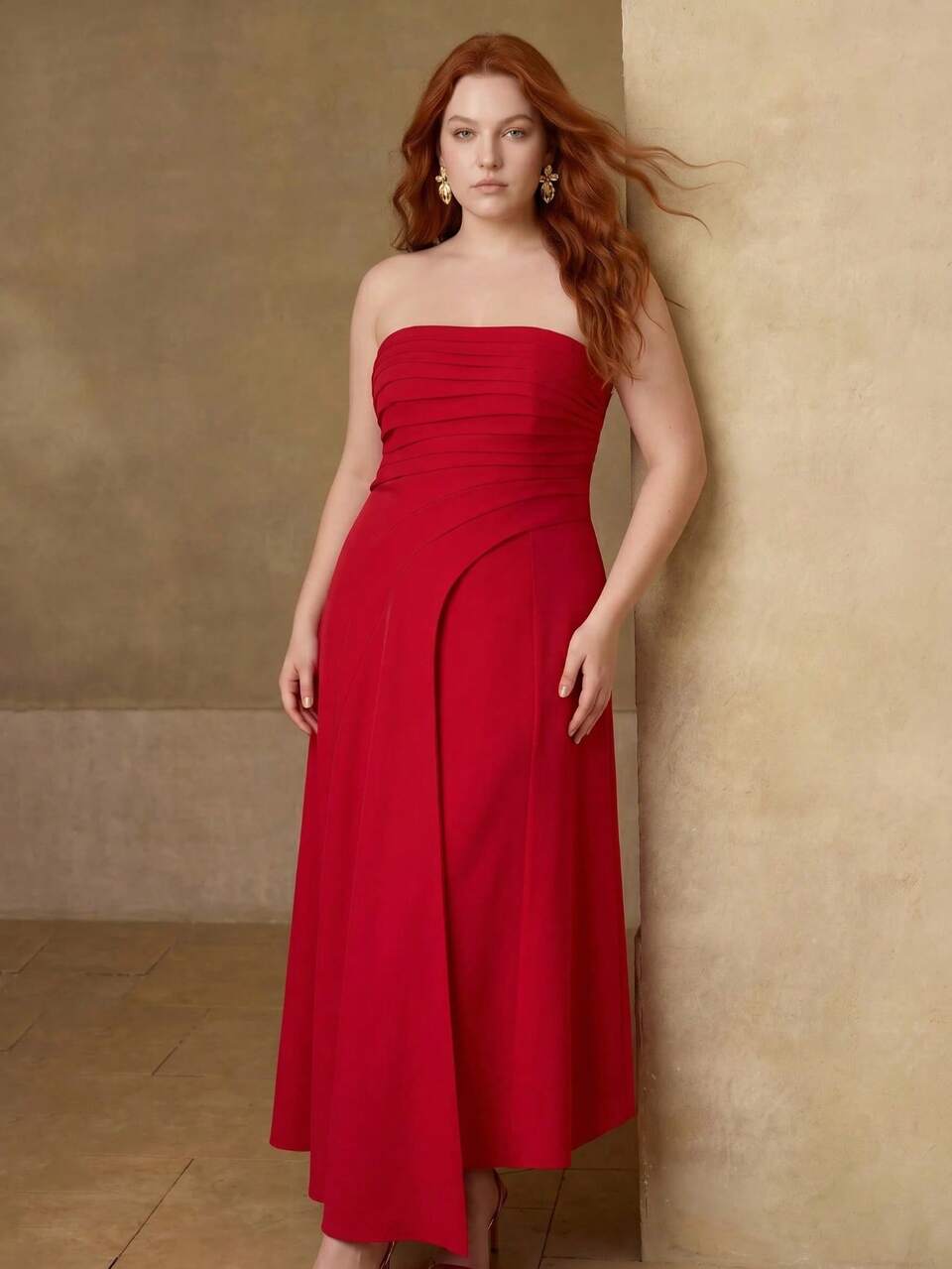PLUS SIZE PLEATED STRAPLESS DRESS