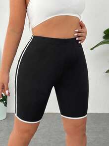 SHEIN EZwear 大尺碼女款下擺彈性腰休閒基本款短褲 - 黑色 - 查看 3