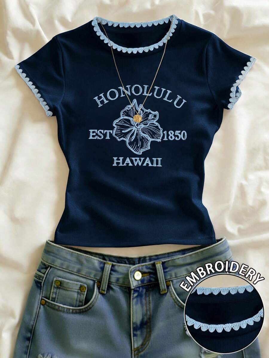 IslaSuriya 海軍藍圓領刺繡上衣,貝殼刺繡花卉圖案,海灘度假風休閒修身女款T恤上衣,時尚熱門女裝 - 藍色 - 查看 1
