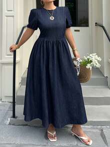 Dazy Plus Lässiges langes Denim Kleid für Damen in Große Größen mit Rundhalsausschnitt, Kurzarm, offenem Rücken und Schleifendesign, geeignet für Frühling und Sommer - Dunkle Waschung - Übersicht 4