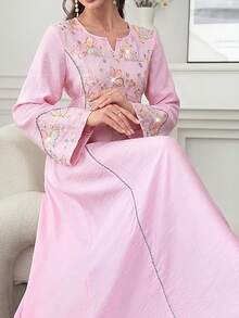 Al Najma Vestido de estilo árabe con bajo acampanado bordado y con cuentas de colores, cuello redondo y mangas de campana - Rosa - Ver 7