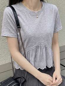 DAZY 女款純色圓領短袖蕾絲拼接休閒夏季上衣 可愛上衣 校園風 - 灰色 - 查看 5