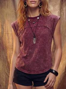 Fembélia Women's Minimalist Versatile Solid Color Round Neck Top For Daily Wear - Red - View 1